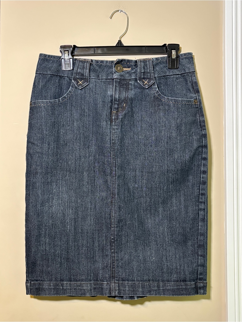 Classic Dark Wash Denim Pencil Skirt - Blue